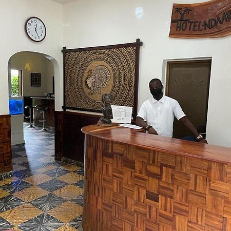 Hotel Ndaary Khassoum Sarl ジガンショール エクステリア 写真